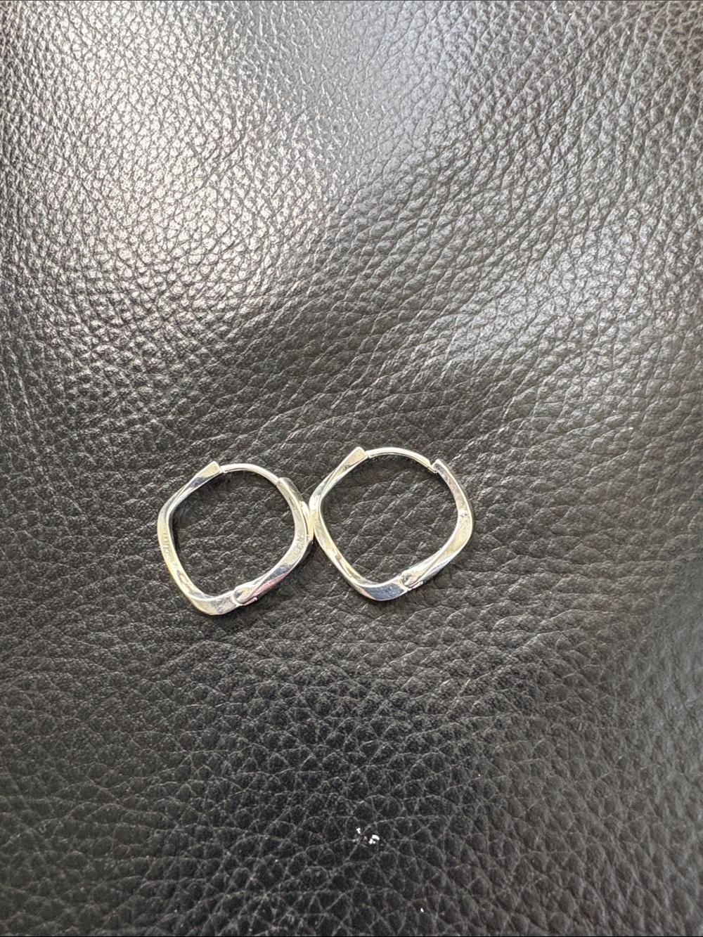 925 Sterling Silver Geometric Hoop Earrings Möbius Earrings  Brand New - Picture 3 of 8